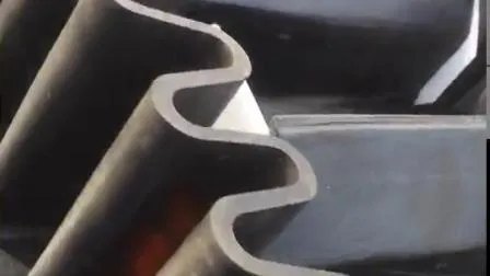 Ep/Nn/High Temperature/Heat Resistance/Fire Resistant/Oil Resistant/Tear Resistant Corrugated Sidewall Conveyor Belt with Natural Rubber and Cleat 